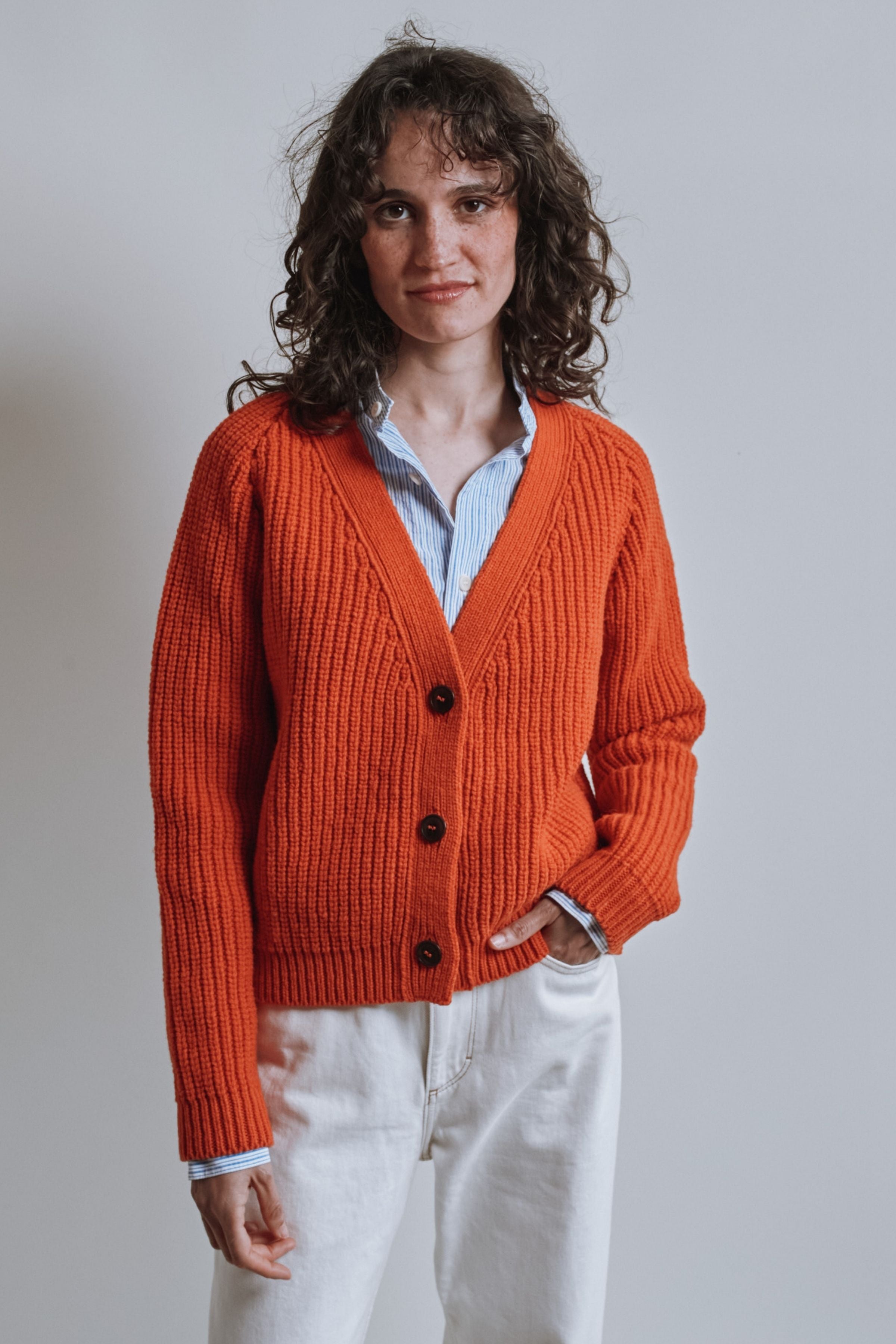 ANNA V-Neck Cardigan in Merino Wool - Burnt Orange