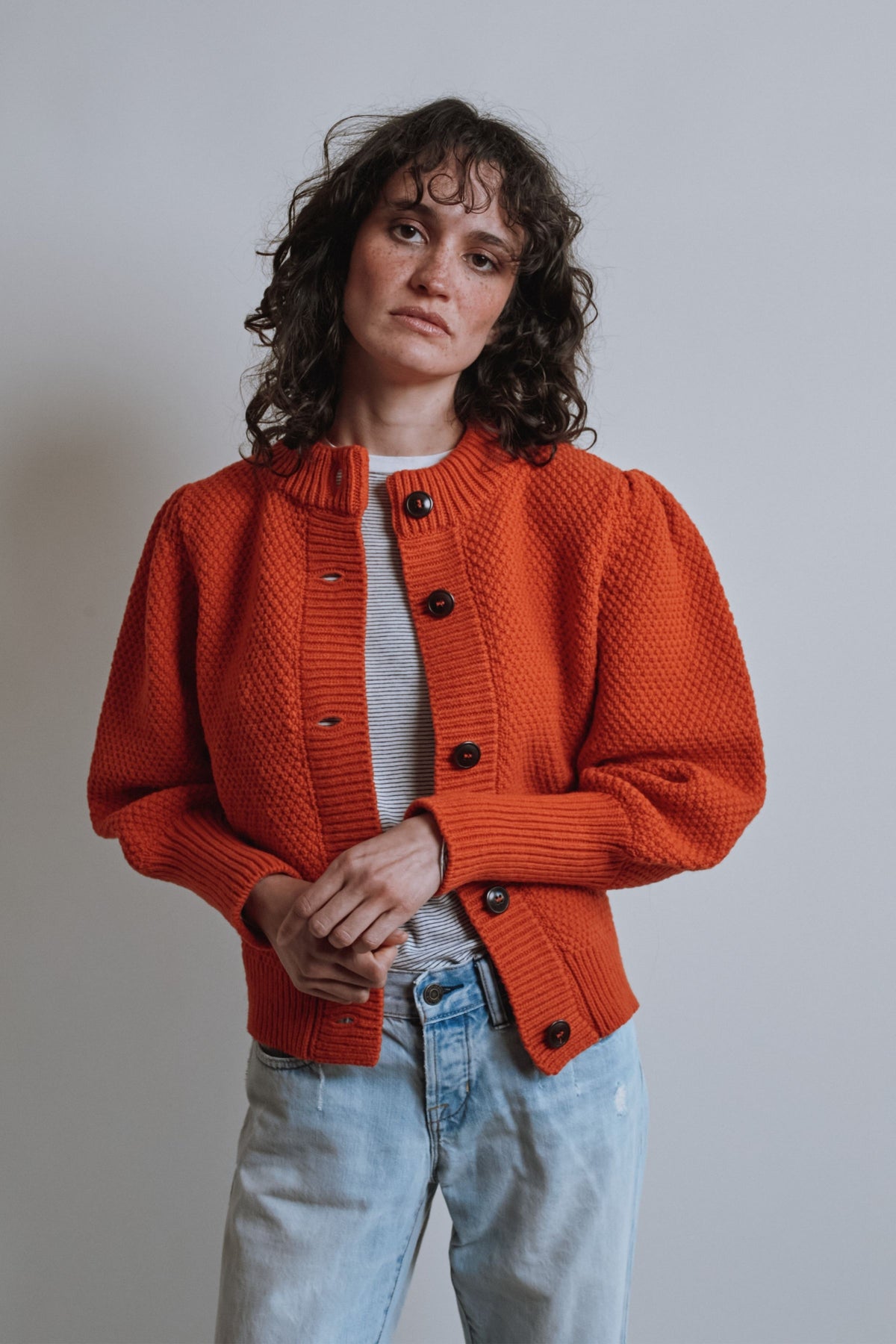 Cardigan ANAIS à manches bouffantes, en laine mérinos - Orange brûlé