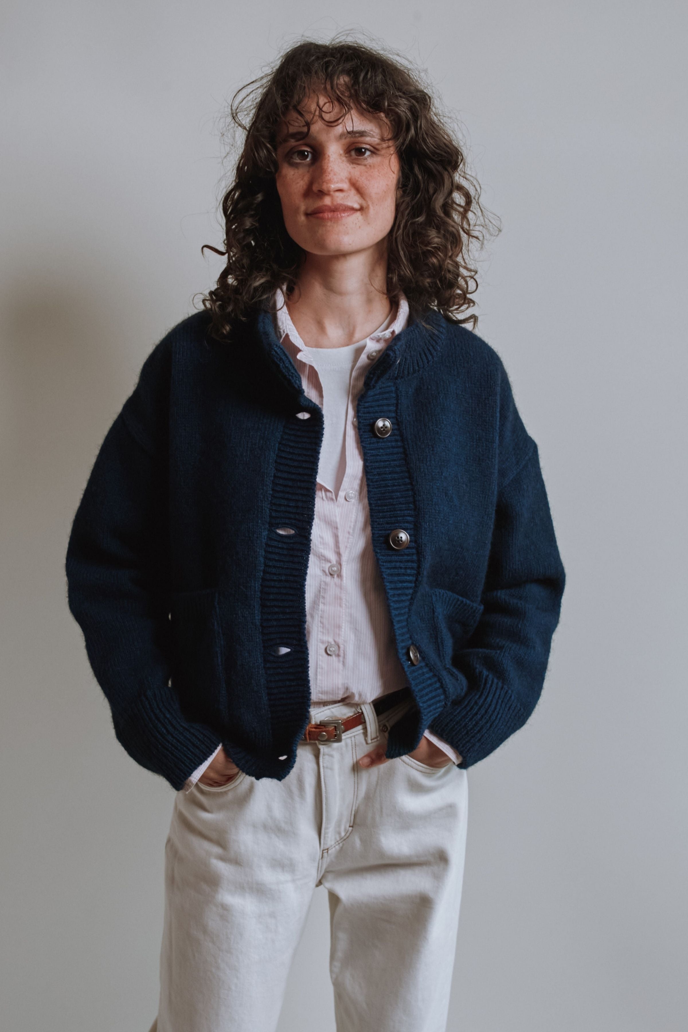SILKE Cardigan in Yak Wool - Midnight Blue