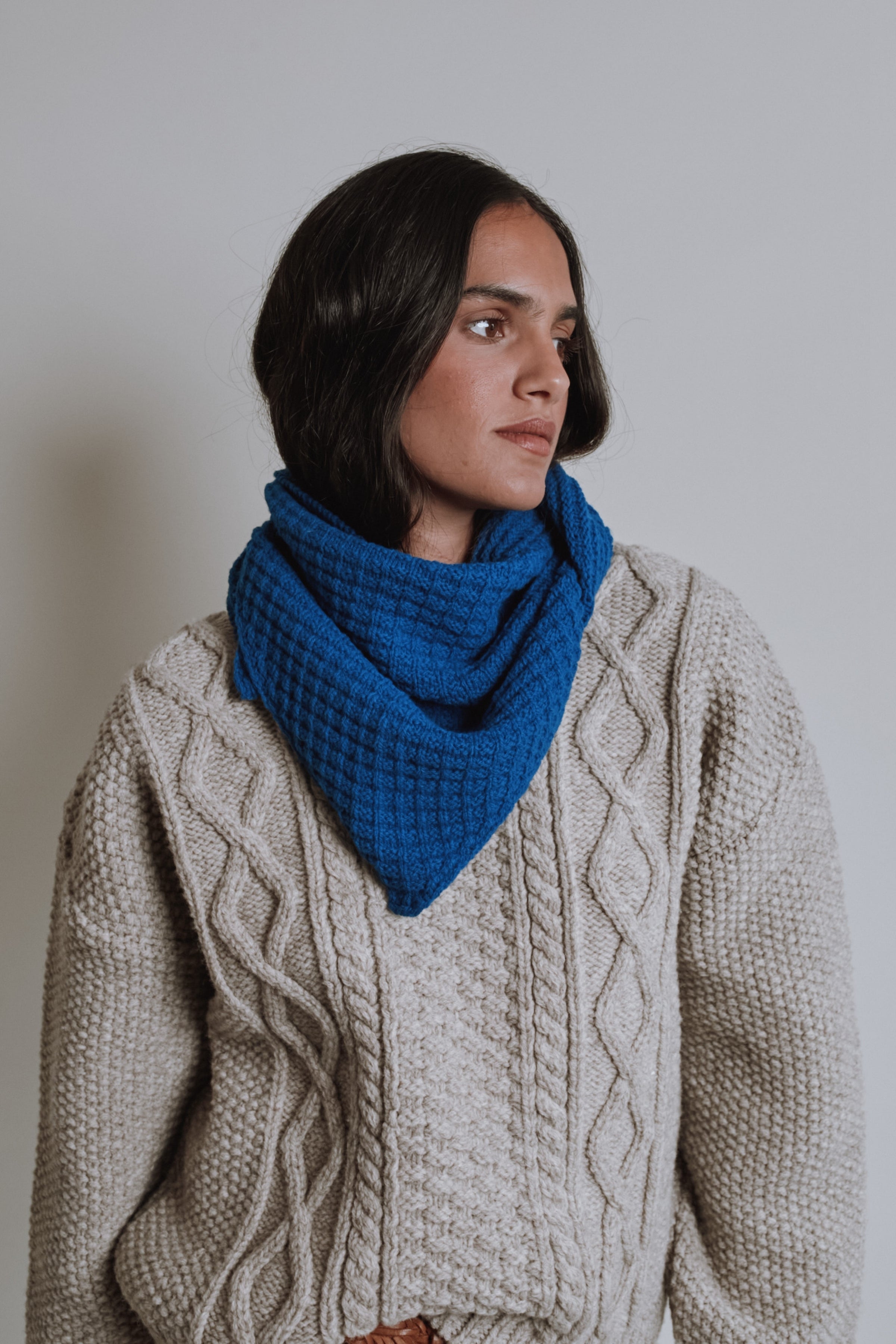 Bandana « Waffle » ROCIO en laine mérinos - Bleu cobalt