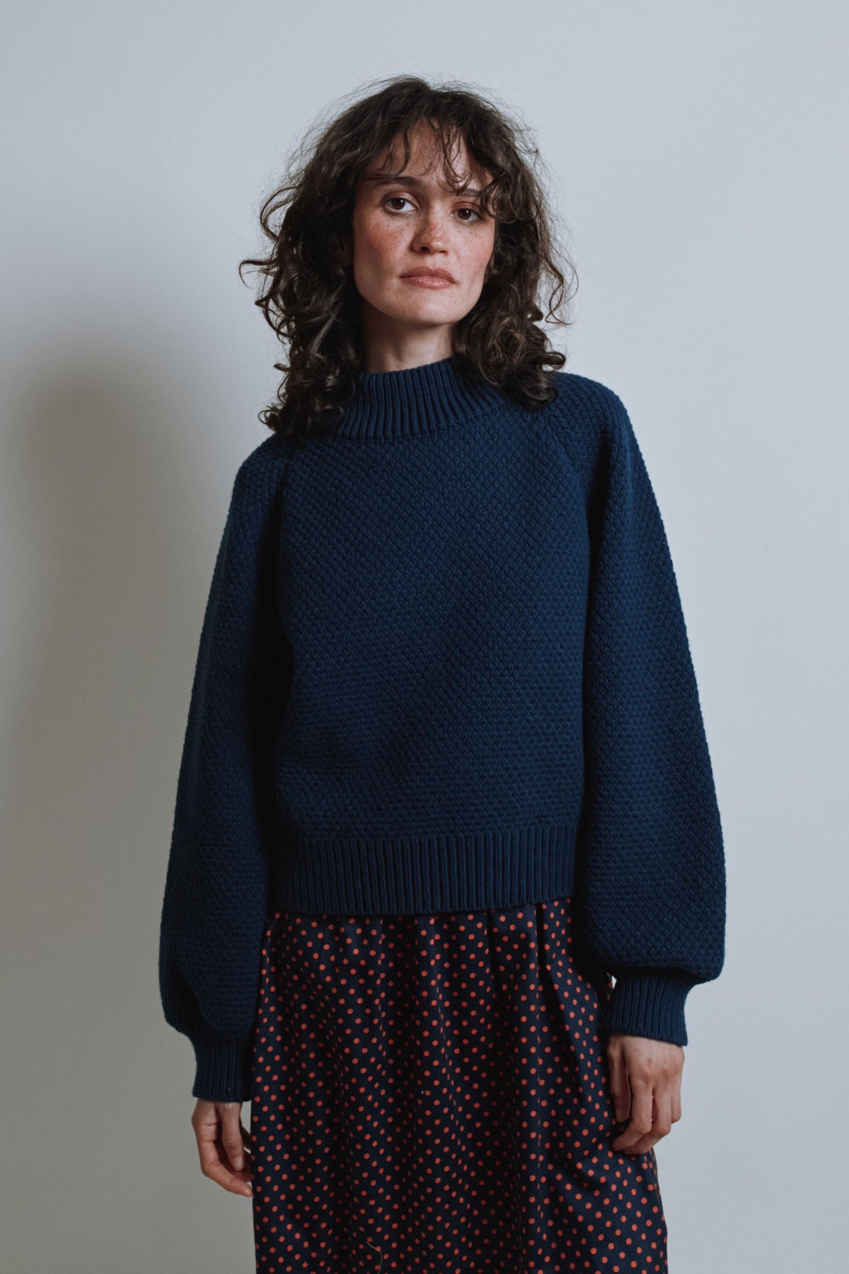 VANESSA Raglan Sweater in Merino Wool - Navy Blue