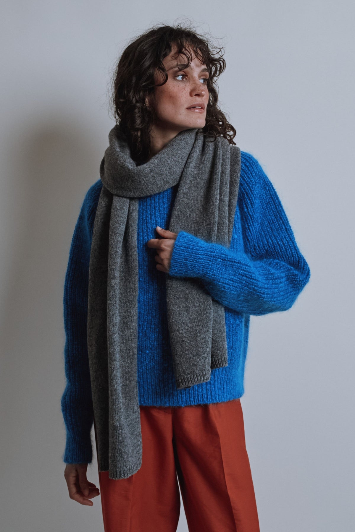 SOLANGE Long Scarf in Merino Wool - Ash Grey