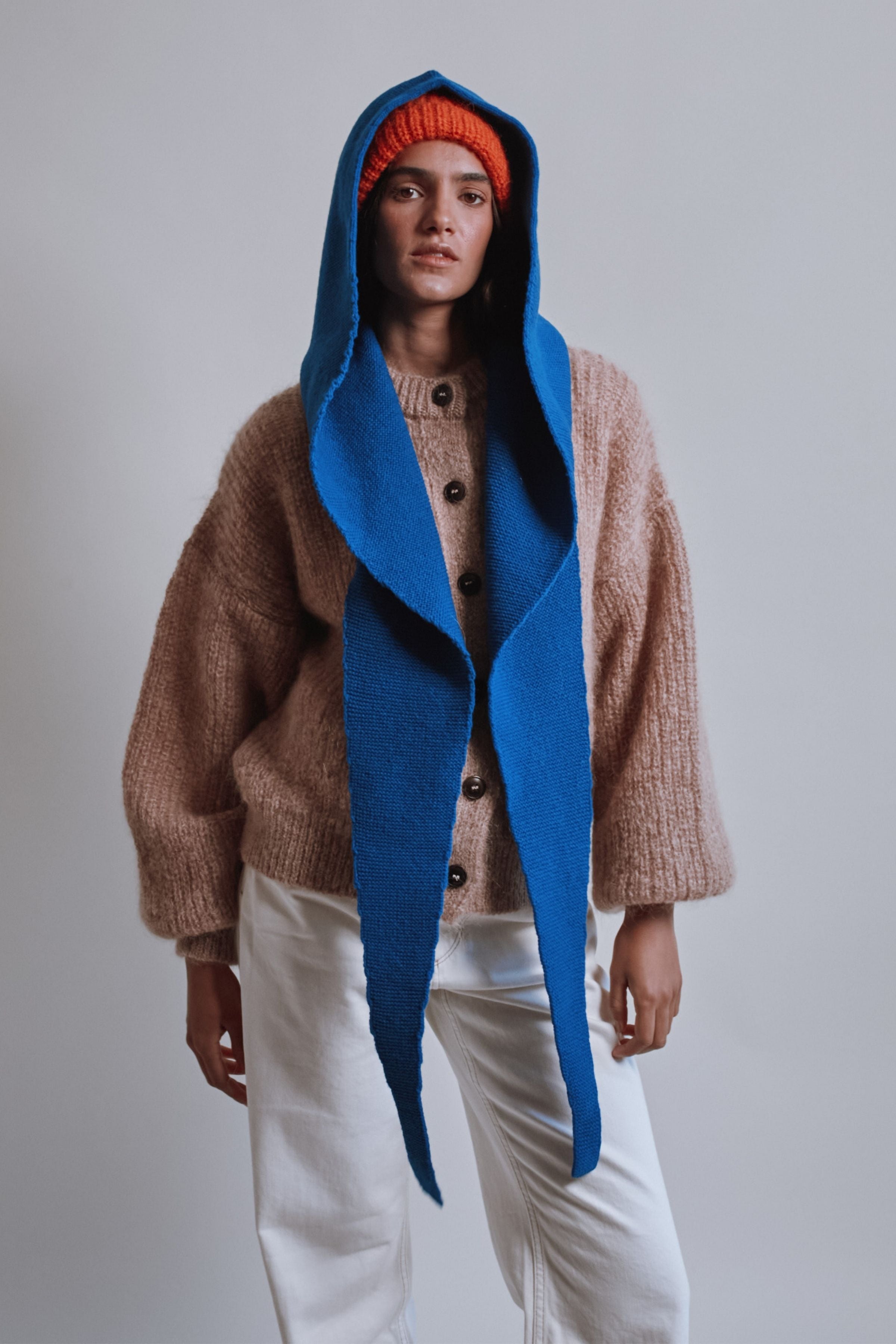 ROMANE 2-in-1 Scarf-Hat in Merino Wool - Cobalt Blue