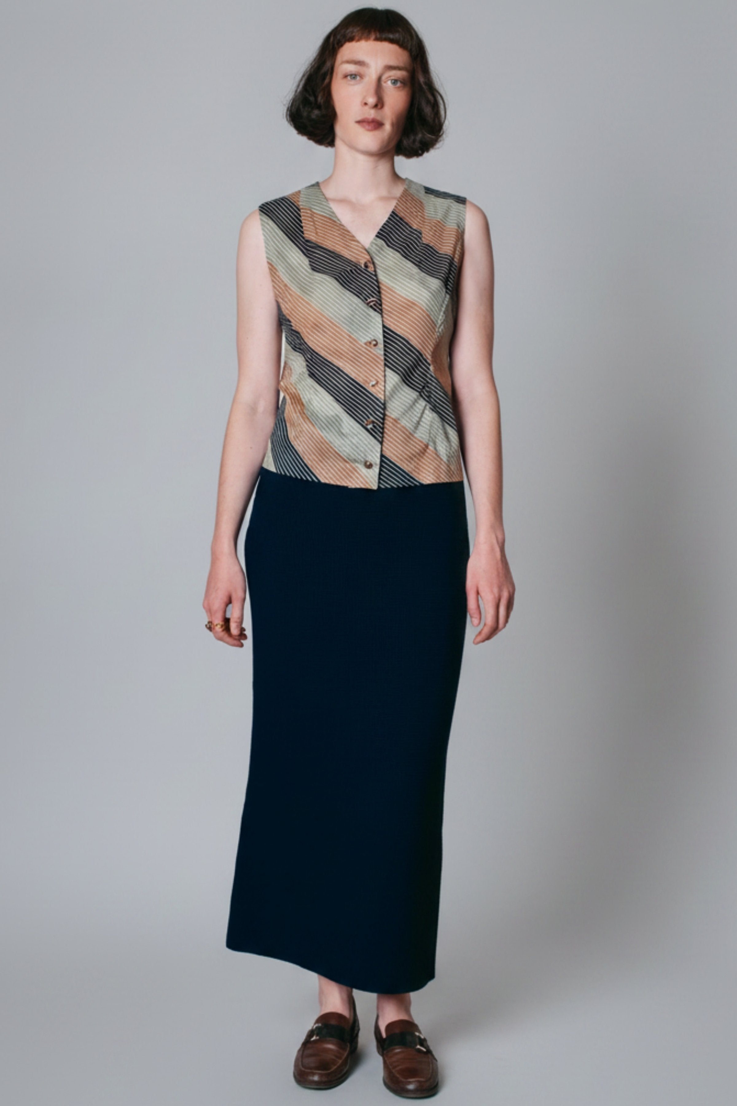 CECILE Straight Midi Skirt in Organic Cotton - Navy
