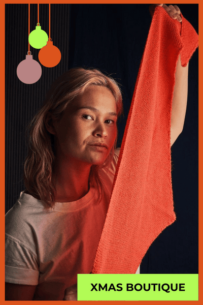 HORTENSE wool bandana in coral
