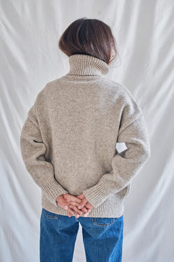 THÉRÈSE Turtle Neck Oversized Sweater in Navy Blue - 100% Cruelty Free Spanish Merinos Wool - L'Envers