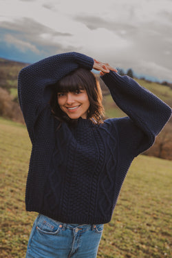 PAOLA Irish Cable Sweater in navy blue - 100% Cruelty Free Merino Wool - L'Envers