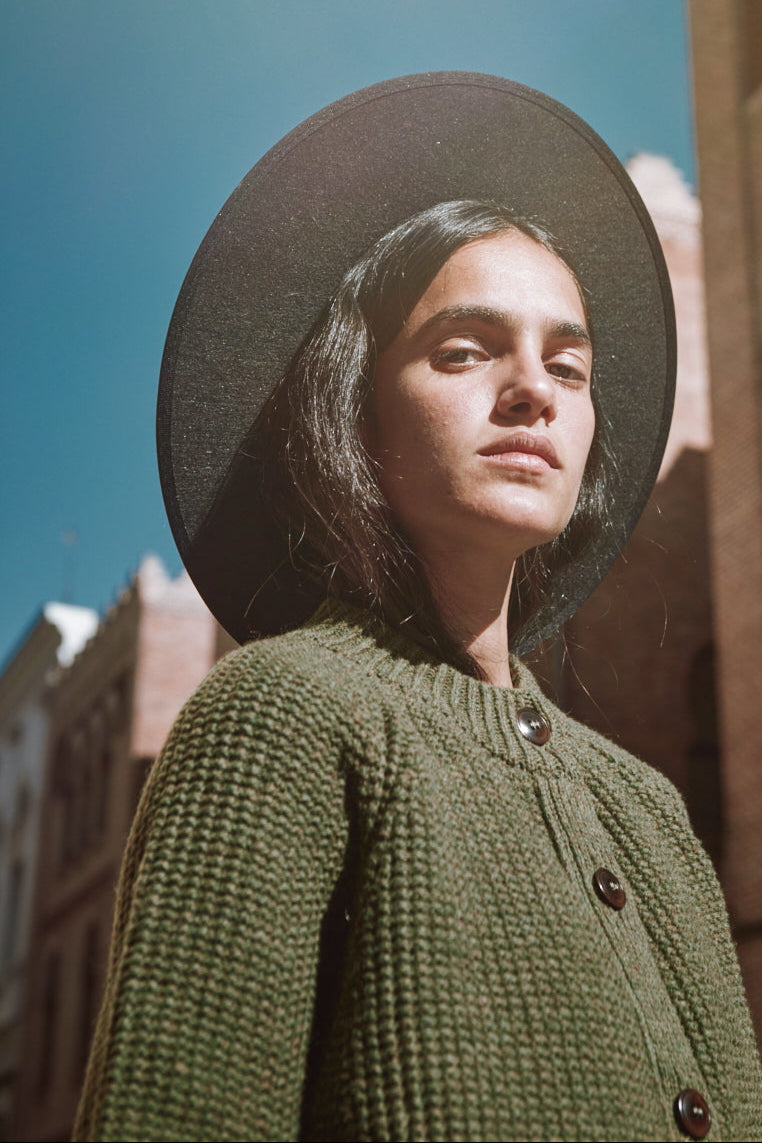 AGATHE Veste longue en laine mérinos - Vert olive