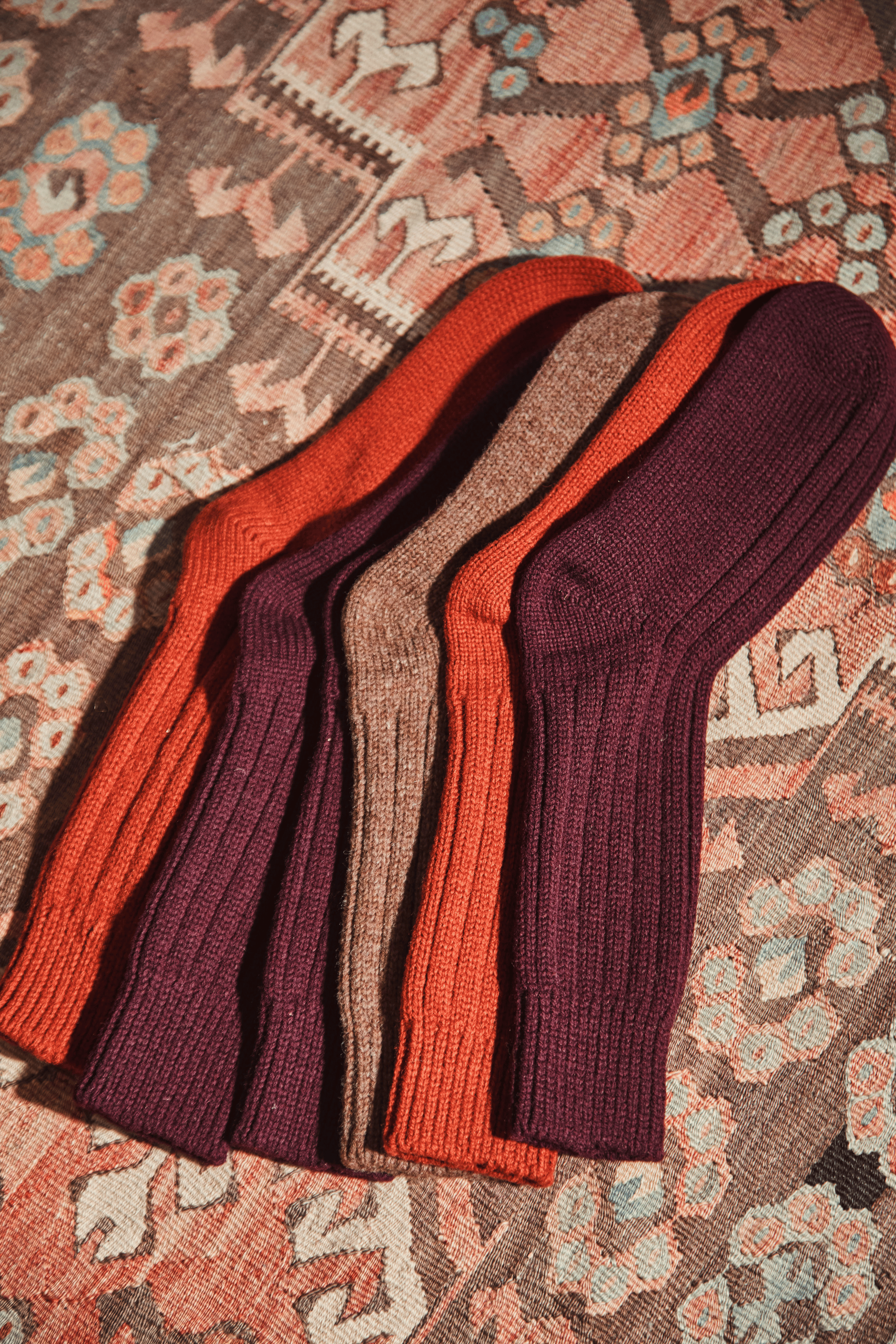 Chaussettes en laine BERTHE - Prune - chaussettes durables - L'envers