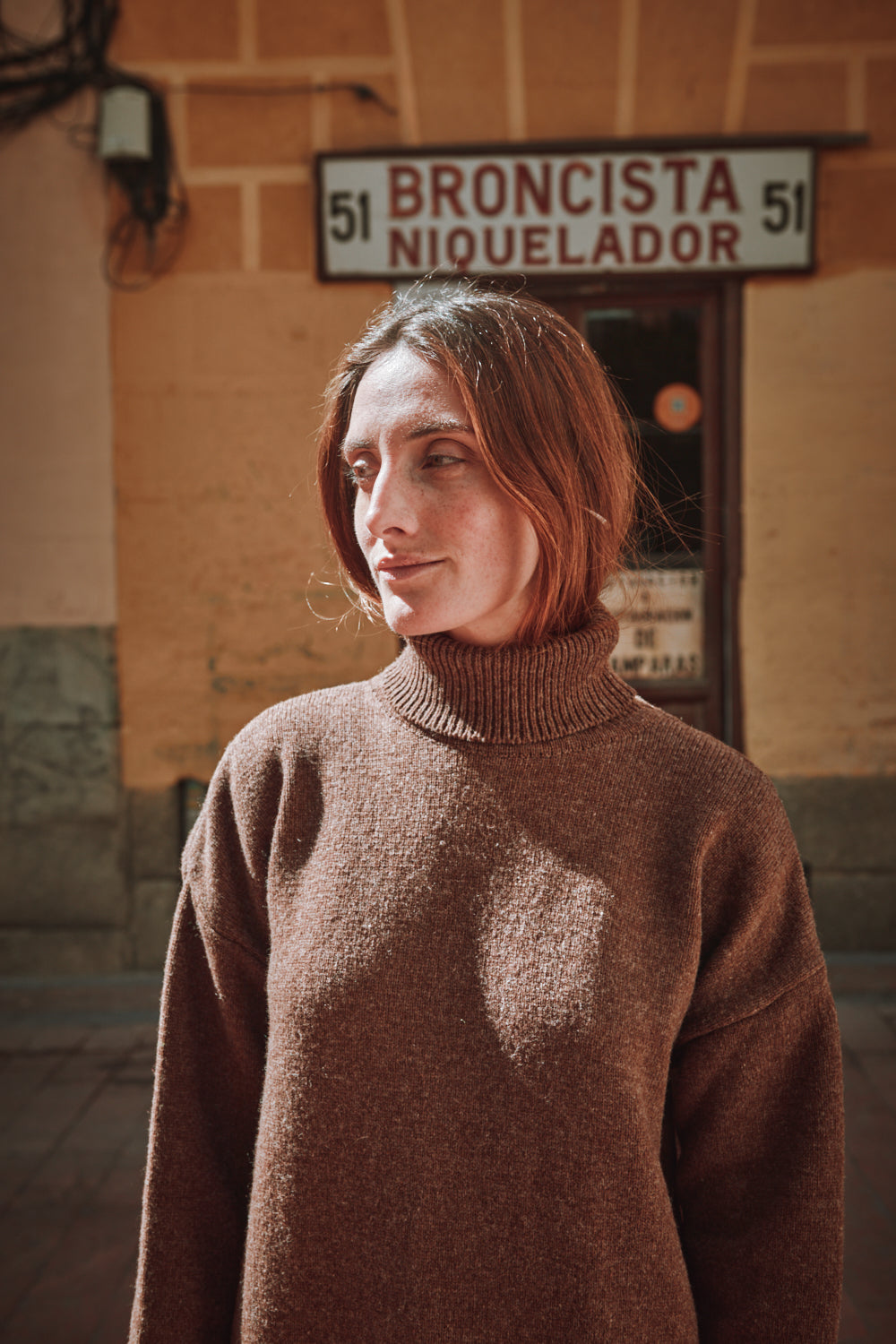 Robe FREYA - 100% Laine mérinos sans cruauté en chocolat - Robe en laine mérinos espagnole - L'Envers