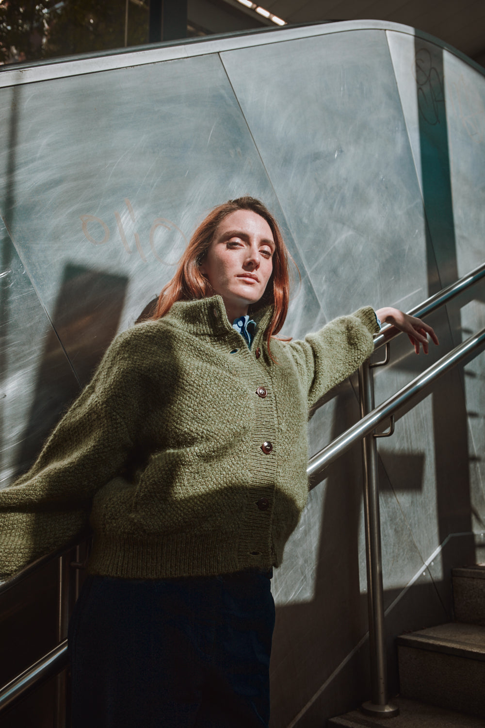 GEORGE Veste cardigan à col montant en laine mérinos-mohair - Vert olive
