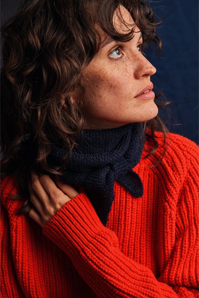 HORTENSE Bandana en laine Alpaga - Bleu marine (Livraison avant Noël)