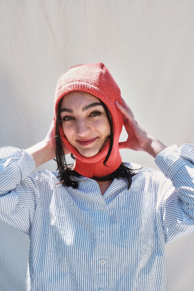 Article #241 - Capuche JACQUELINE en laine d'Alpaga - Corail