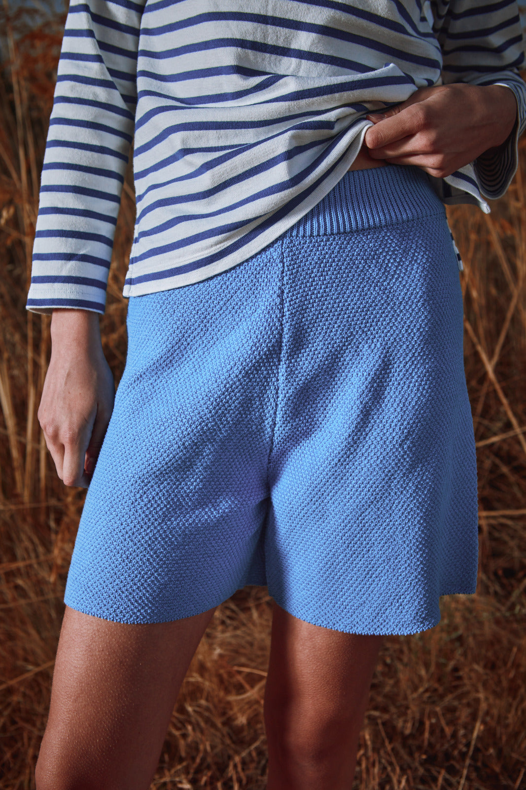 JANE Short slim en coton bio - Bleu cyan