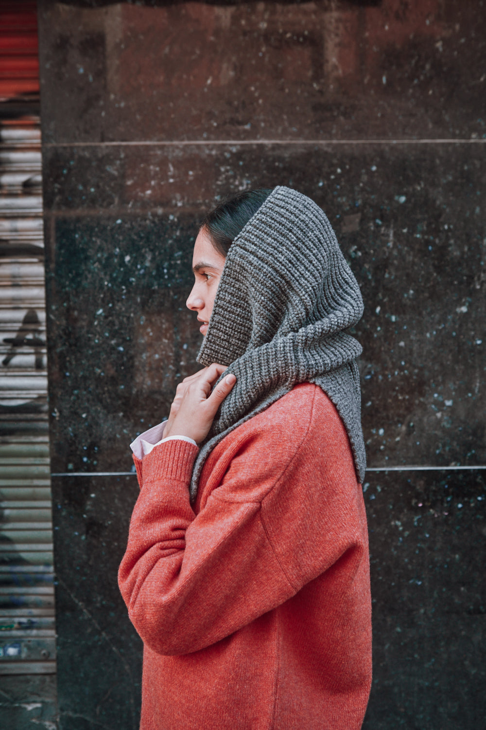 Capuche MARCELINA en laine mérinos - Gris cendré | L'Envers