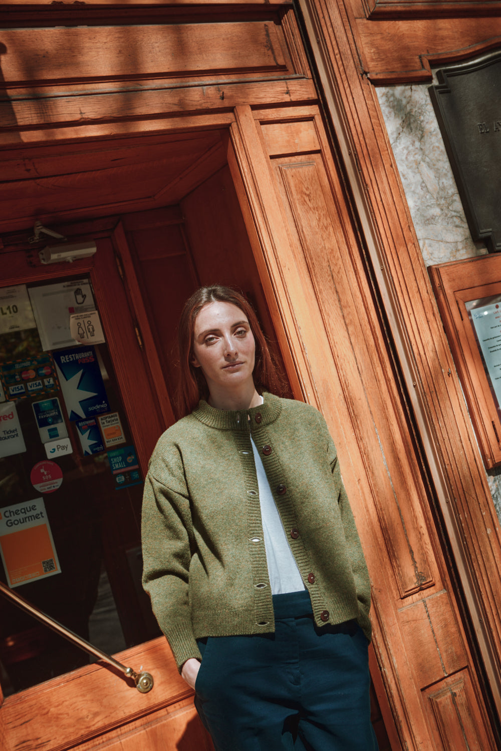 SANDRA Cardigan à col cheminée en laine mérinos - Vert olive