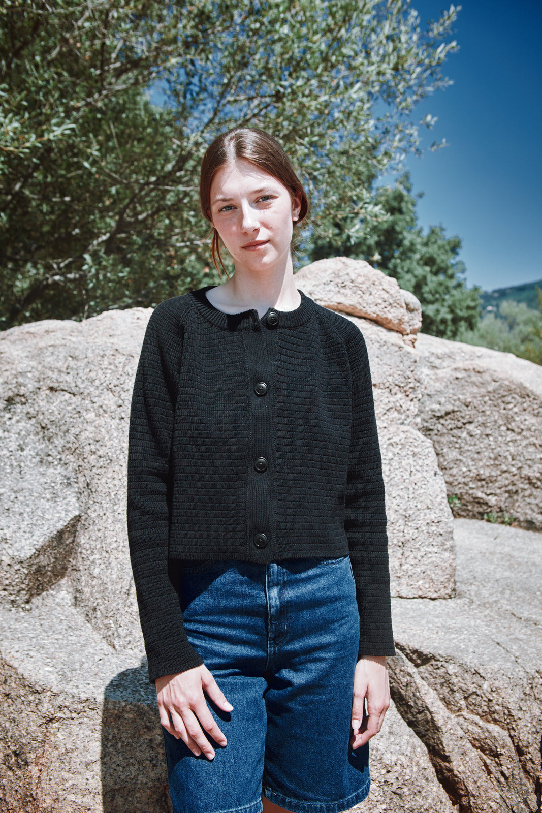 VALÉRIE Cardigan court en coton biologique - Noir